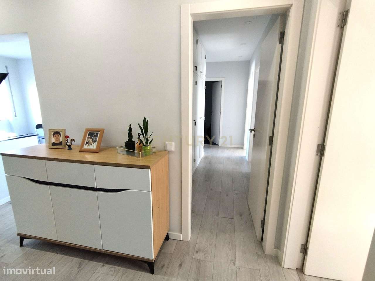 Apartamento T4 com varanda,  no coração da cidade de Torres Vedras. - Grande imagem: 4/13