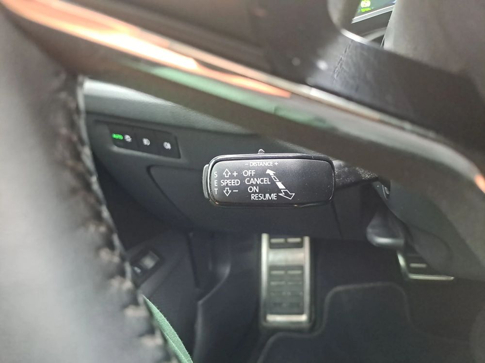 SKODA OCTAVIA Masaże Indukcja Head UP Martwe pola ACC DSG Salon PL ASO VAT23%