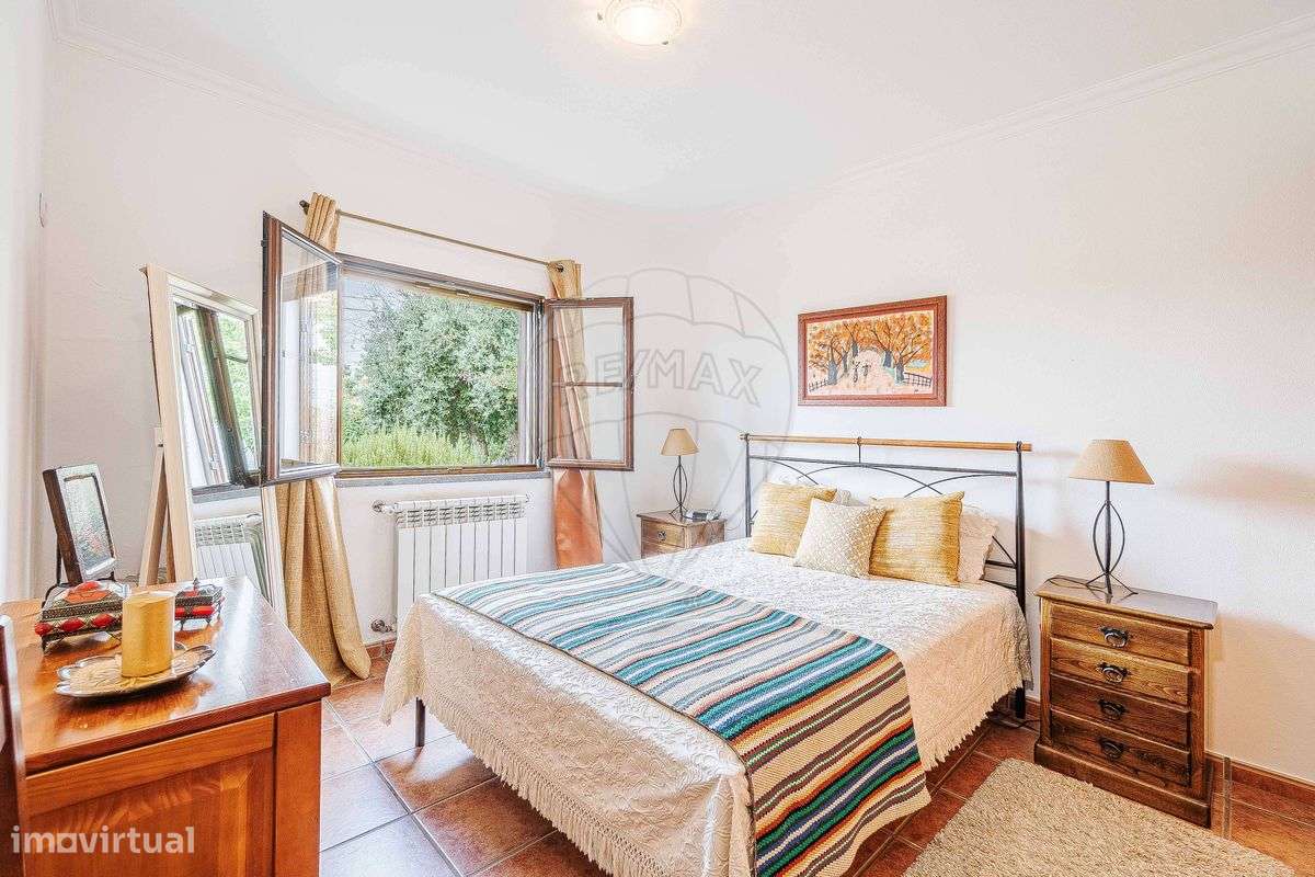 Moradia T4 para venda-5