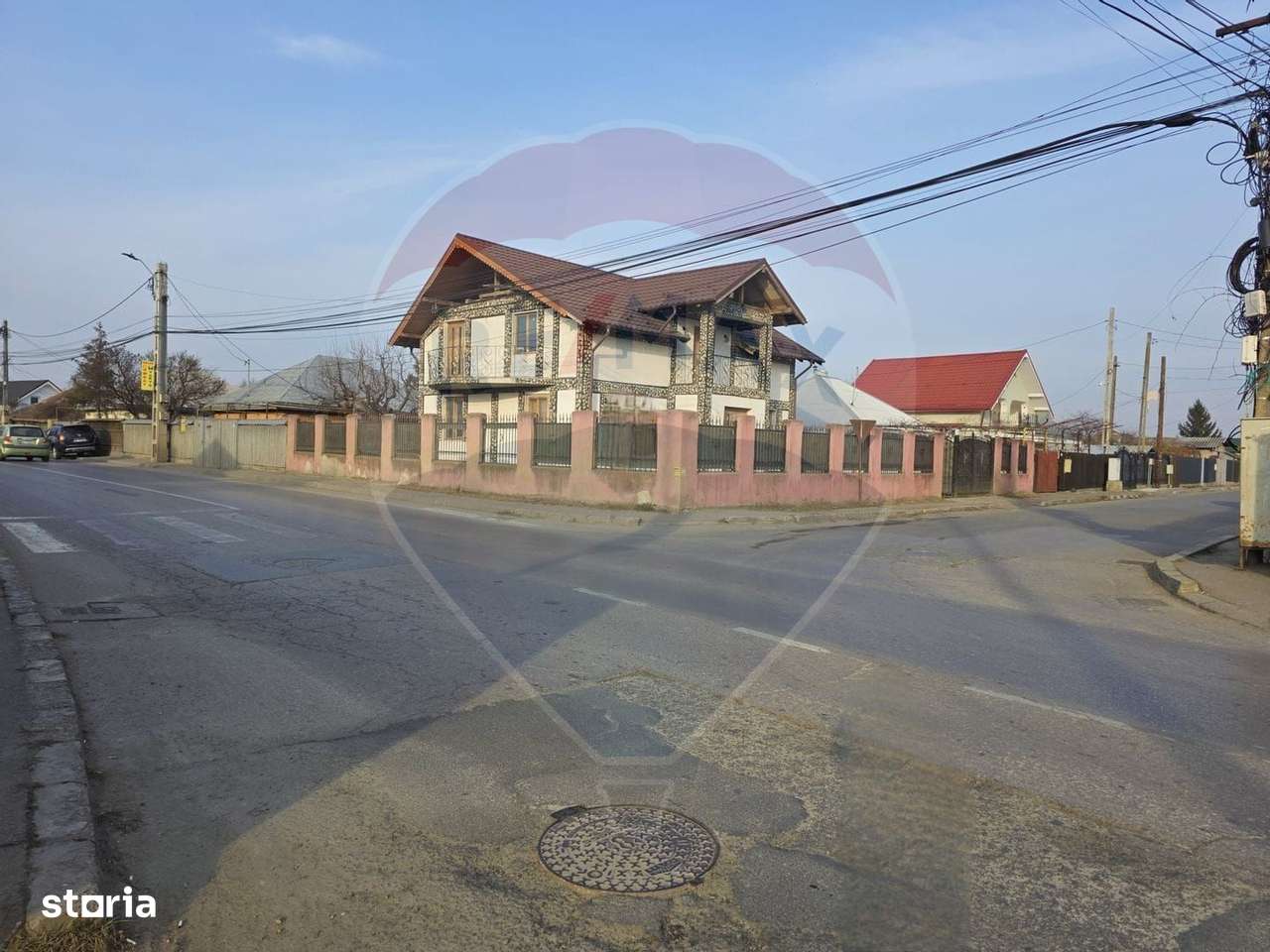 Casă P+M de vânzare - zona Izvoare, Ideală pentru business/locuit - Imagine principală: 1/20