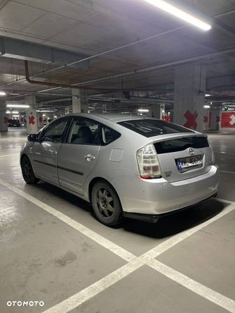 Toyota Prius 1.5 VVT-i Prestige - 5