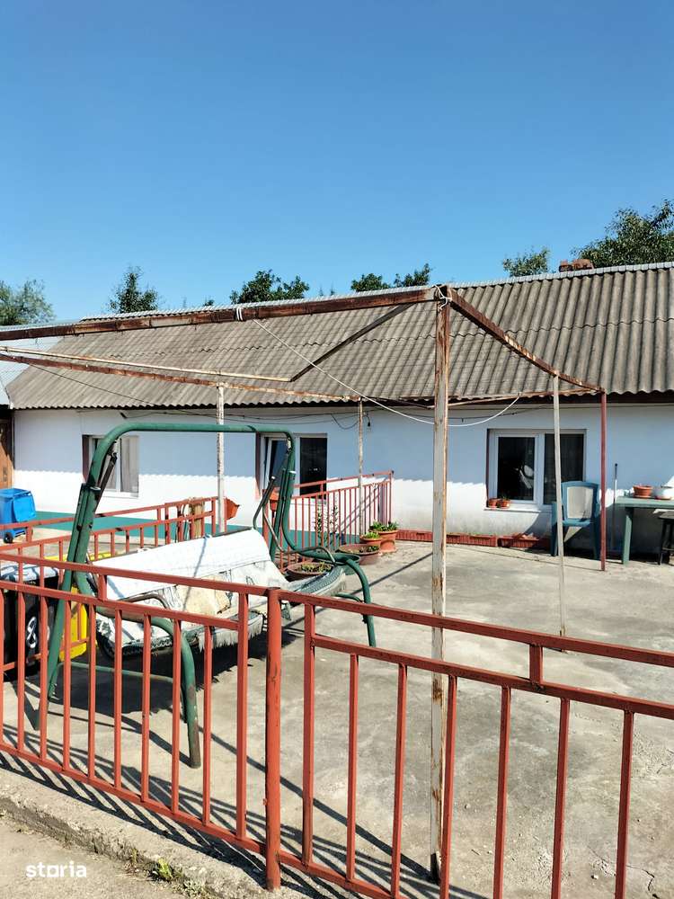 Casa de vanzare | 4 camere  | Strada Cernauti |  Toate utilitatile-5