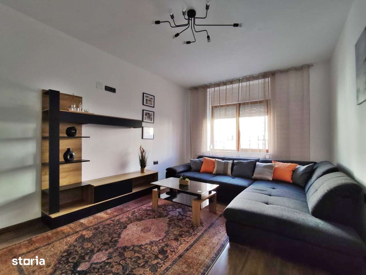 Inchiriere 2 camere Premium, Pietonala Republicii, Oradea - Imagine principală: 2/18