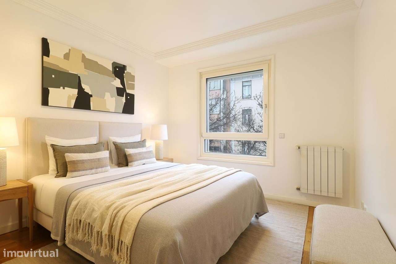 Apartamento T2 com garagem no coração de Campo de Ourique, Lisboa - Grande imagem: 3/38