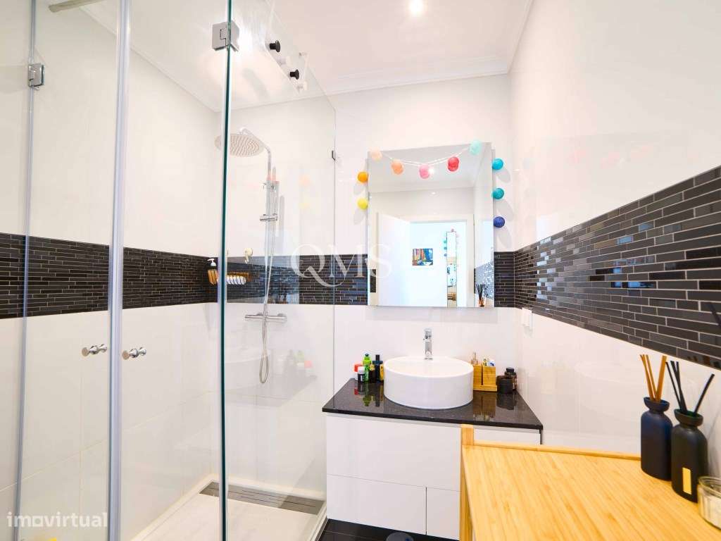 Duplex contemporâneo de três níveis em Santa Bárbara de Nexe, Algarve-14