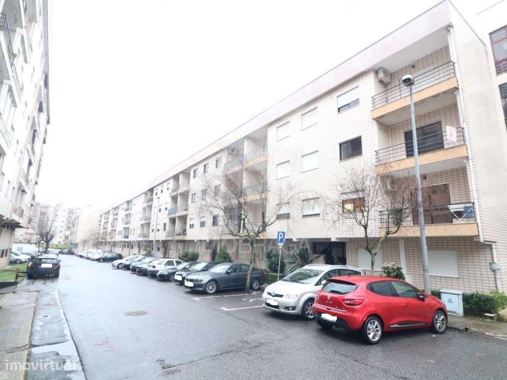 Venda de Apartamento T3 em Lomar-28