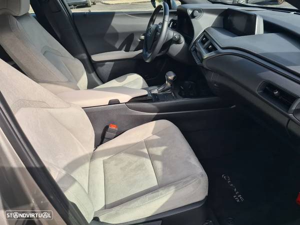 Lexus UX 250h Executive+ - 9