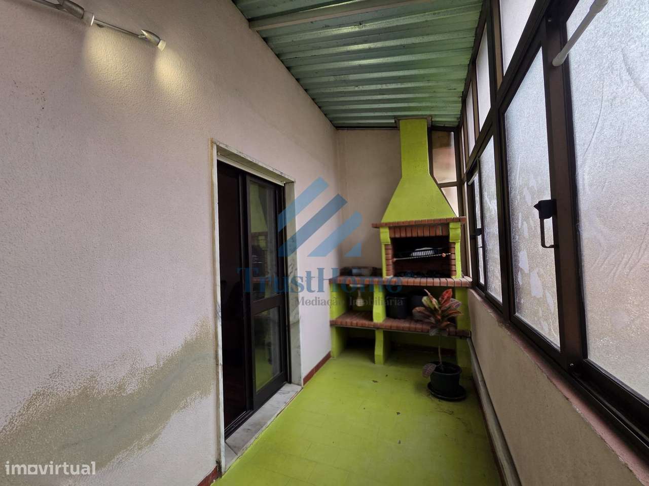 T5 duplex na Tapada das Mercês com 225m2 com lugar de parqueamento-21