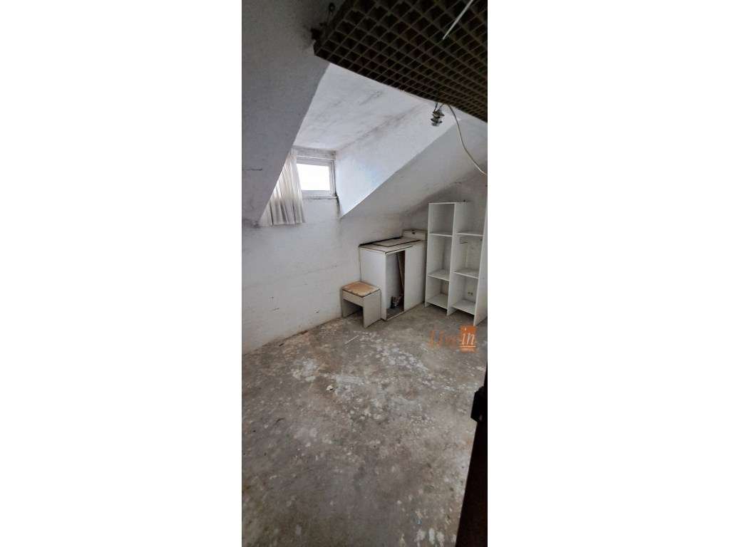 Arrecadação em Mem Martins - Grande imagem: 2/2