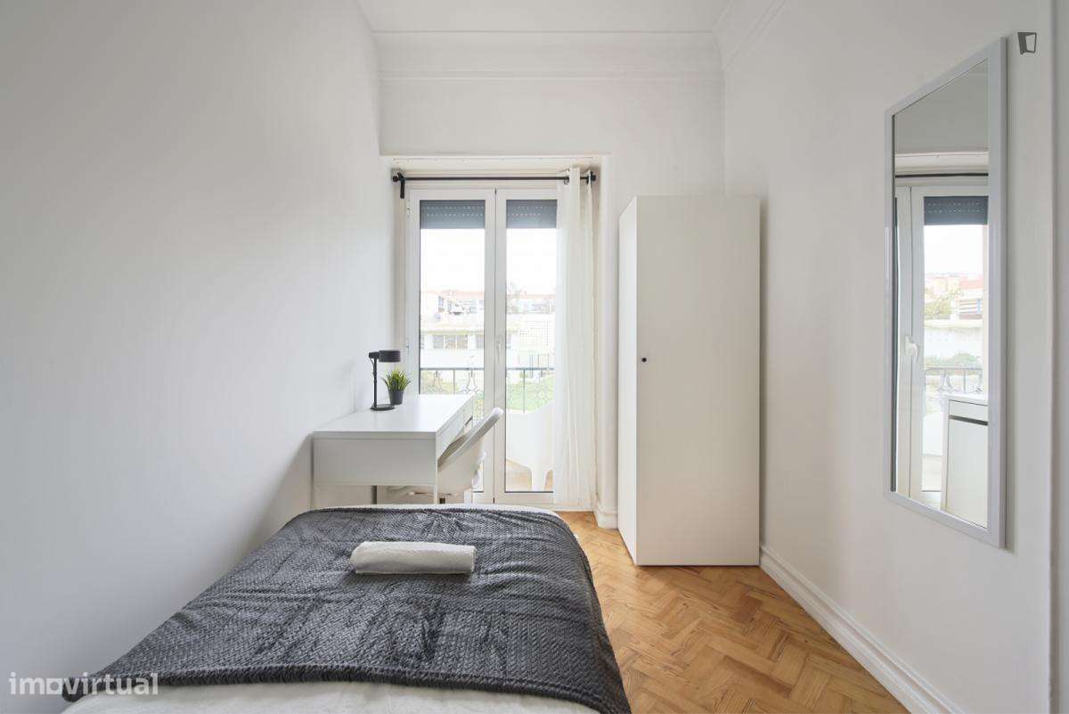 Quarto - localizado em Entrecampos Lisbon - Grande imagem: 5/58