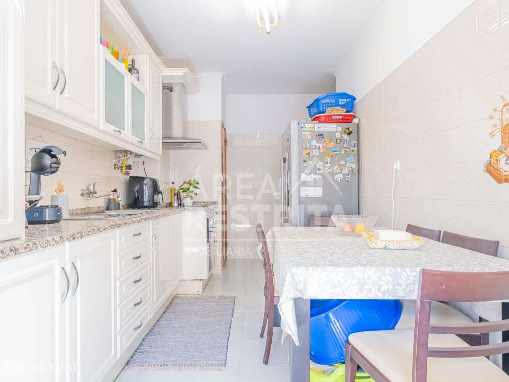 APARTAMENTO T3 - CASAL DO MARCO (SEIXAL) - Grande imagem: 4/51