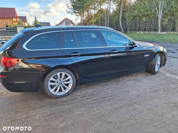 BMW Seria 5 525d xDrive Luxury Line - 3