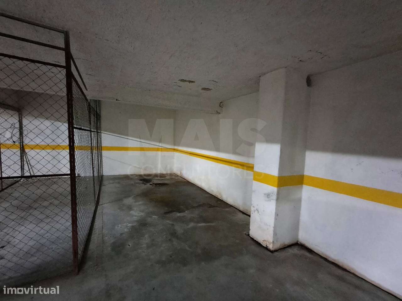 Parqueamento junto à Avenida 1º de Maio - Grande imagem: 4/4