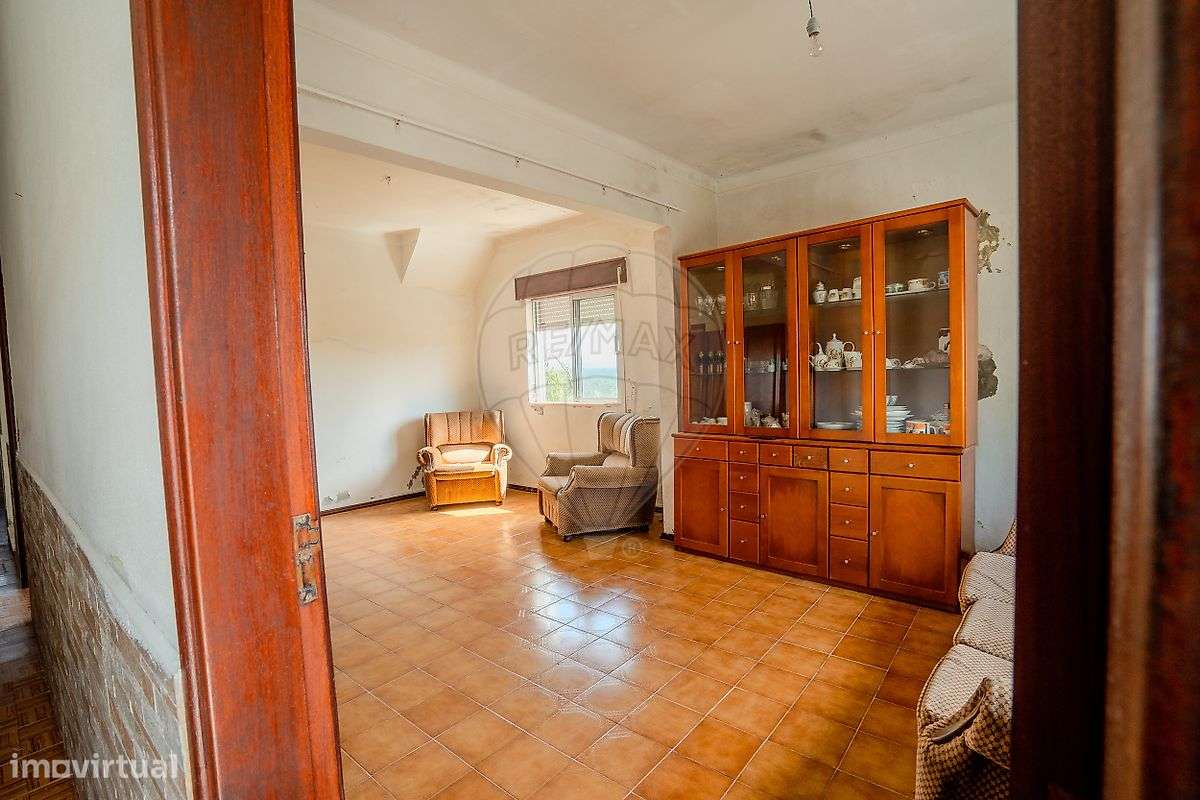 Moradia T2 para venda-3