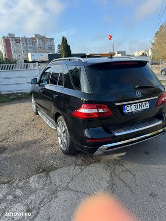 Mercedes-Benz ML 350 BlueTec 4MATIC Aut - 3