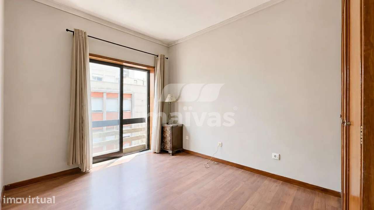 Apartamento T1 - Rua Santa Catarina, Porto-14