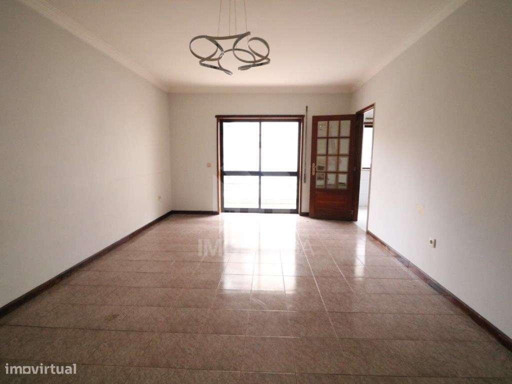 Venda de Apartamento T3 em Lomar-12