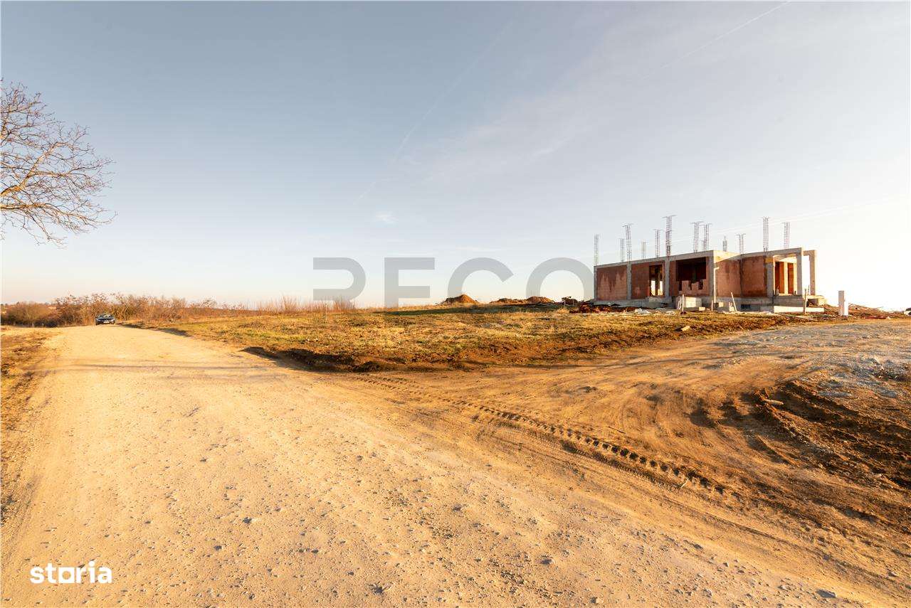 RECO Teren intravilan pentru investitie 2414 mp -dealuri Oradea - Imagine principală: 4/9