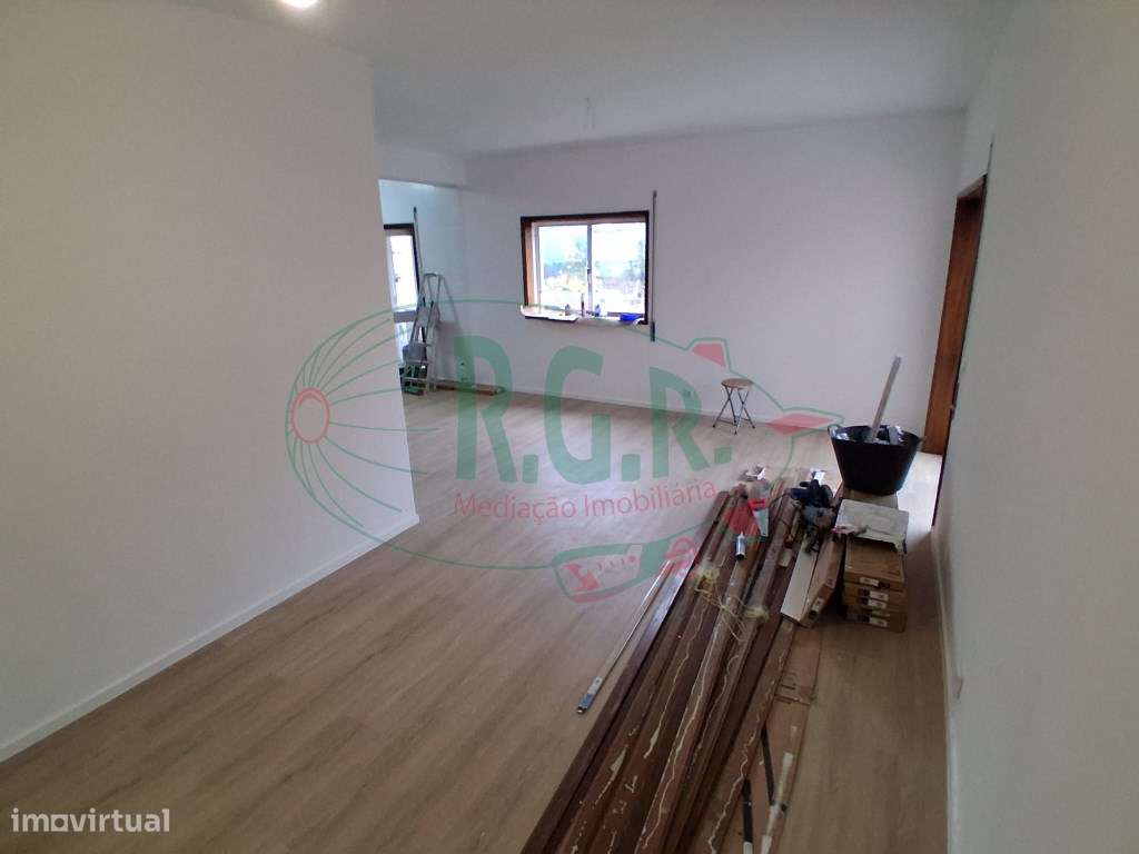 T2 Próximo ao Metro da Campainha/ Estação de Comboio - Grande imagem: 5/20