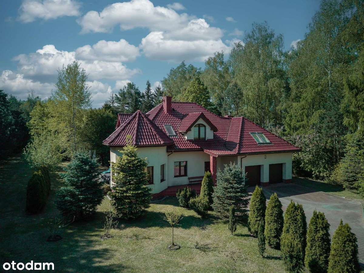 Rezydencja na pięknej, dużej działce w Krzywcu.-1