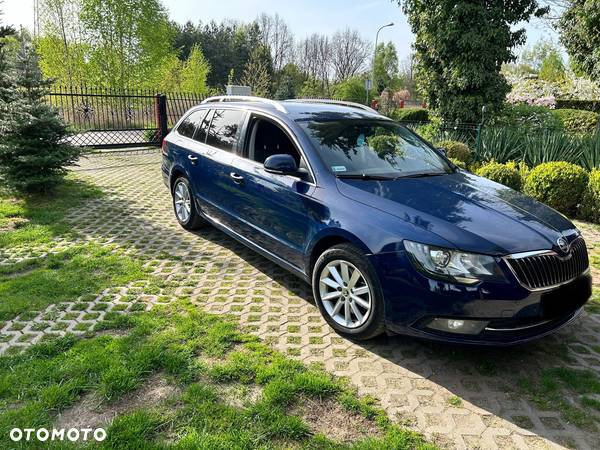 Skoda Superb 2.0 TDI Ambition - 4