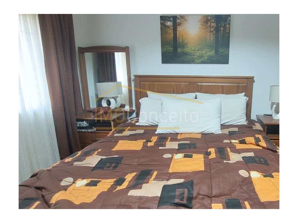 Apartamento T3|| 2º Andar|| Sem elevador|| Tribunal|| Supermercados - Grande imagem: 2/33