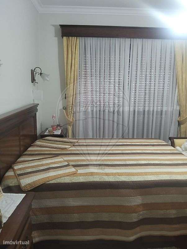 Moradia T5 para venda-16