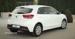 Kia Rio - 6