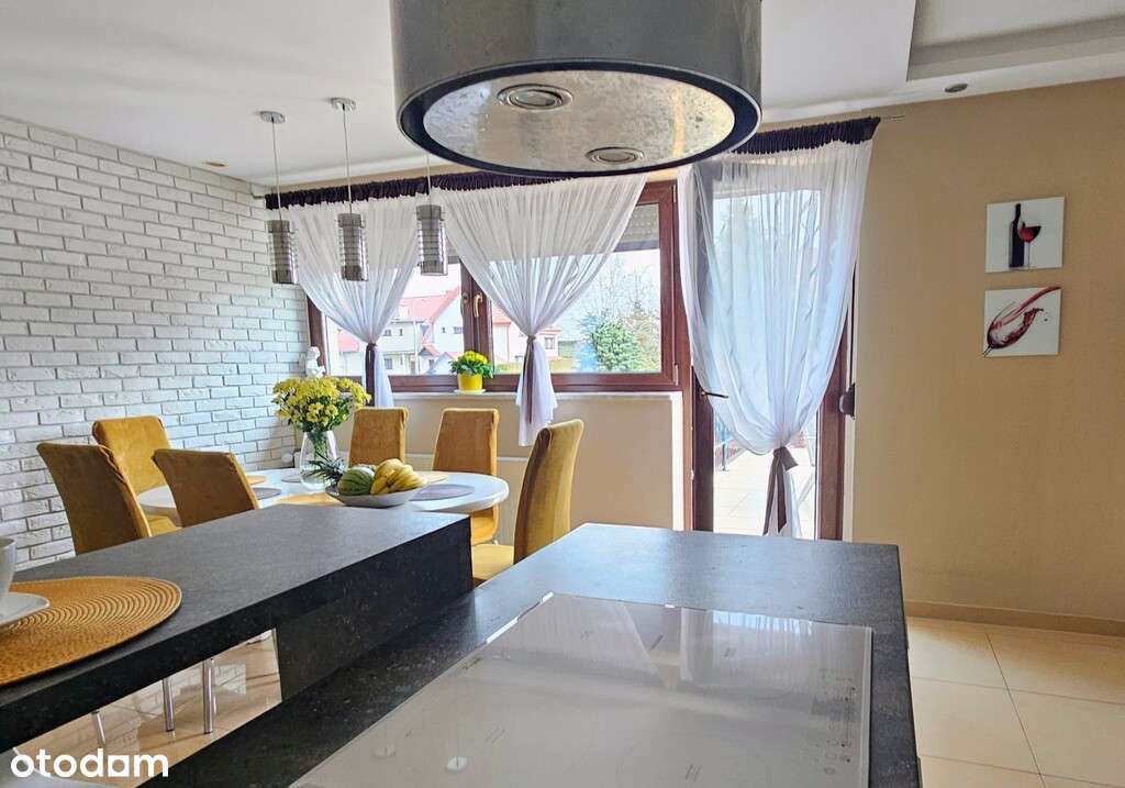 Na sprzedaż umeblowany dom/szereg Oława-1