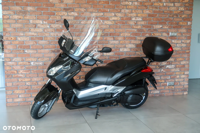 Yamaha X-max - 3