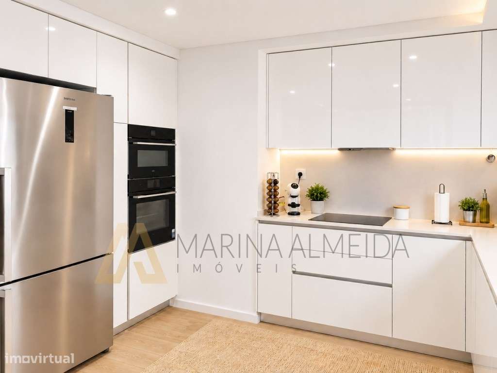 Apartamento T3 ( 4 assoalhadas), Semi- Novo com 2 varandas e arrend...-8