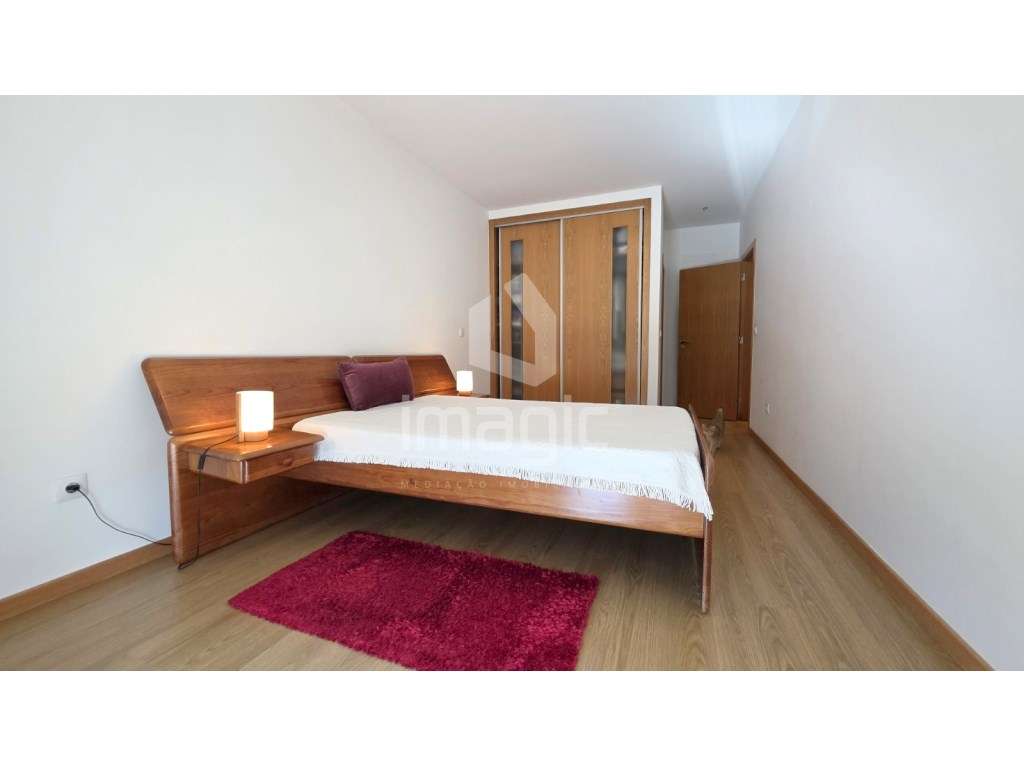 Apartamento T3 Duplex, com duas salas, usado na Malveira-19