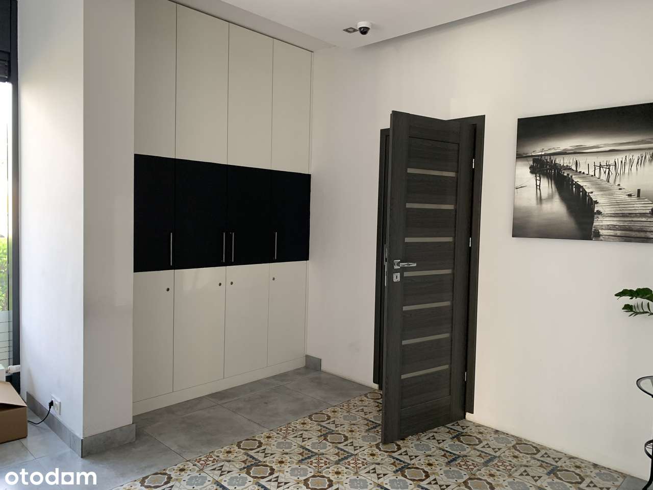 BEZ PROWIZJI !!! Obozowa-narożny lokal 88,5m2-2wejścia-klimatyzacja-4