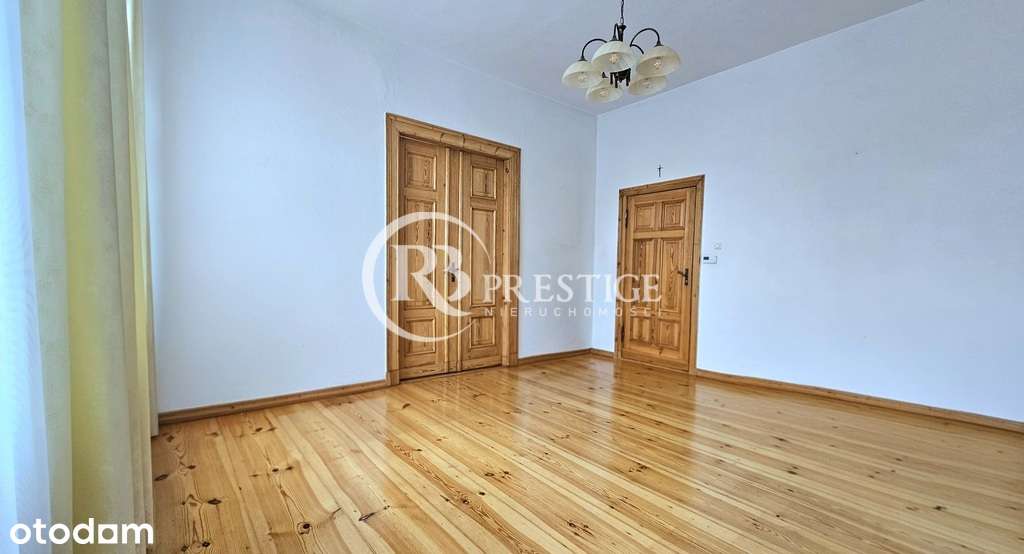 Mieszkanie z potencjałem i widokiem na Plac Zgody-3