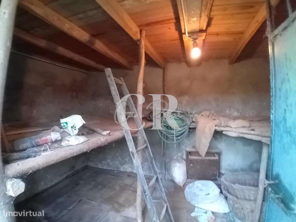 Moradia T3 com terreno pronta a habitar, logradouro e poço de água em-20