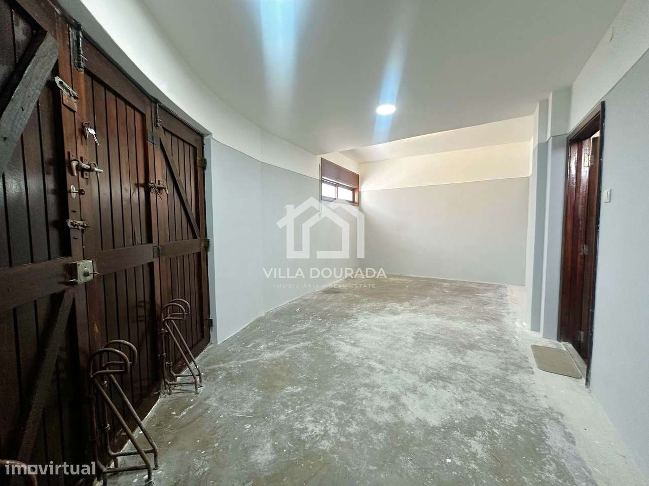 Moradia de 3 pisos em Campanhã, Porto: Espaço, conforto e localização-21