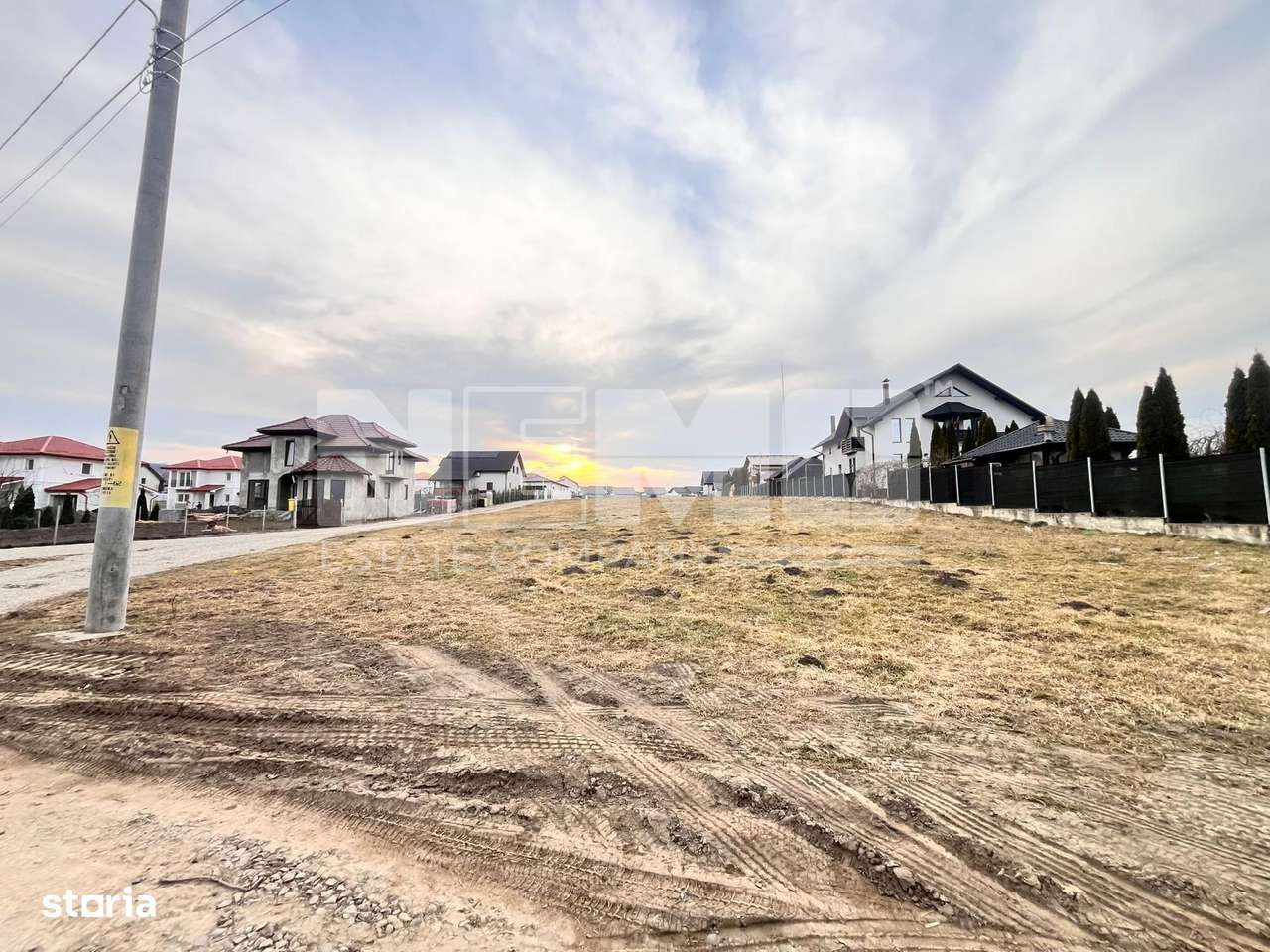 De vanzare I Teren Intravilan I Scheia/Suceava I 1663 Mp I 70 Euro/Mp - Imagine principală: 3/3