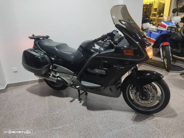 Honda Pan European ST1100 - Desde 75 EUR / Mês - 6