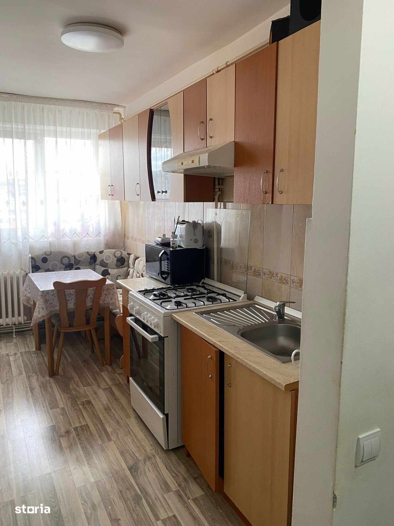 Apartament 2 camere, 50 mp - etajul 9, zona centrala