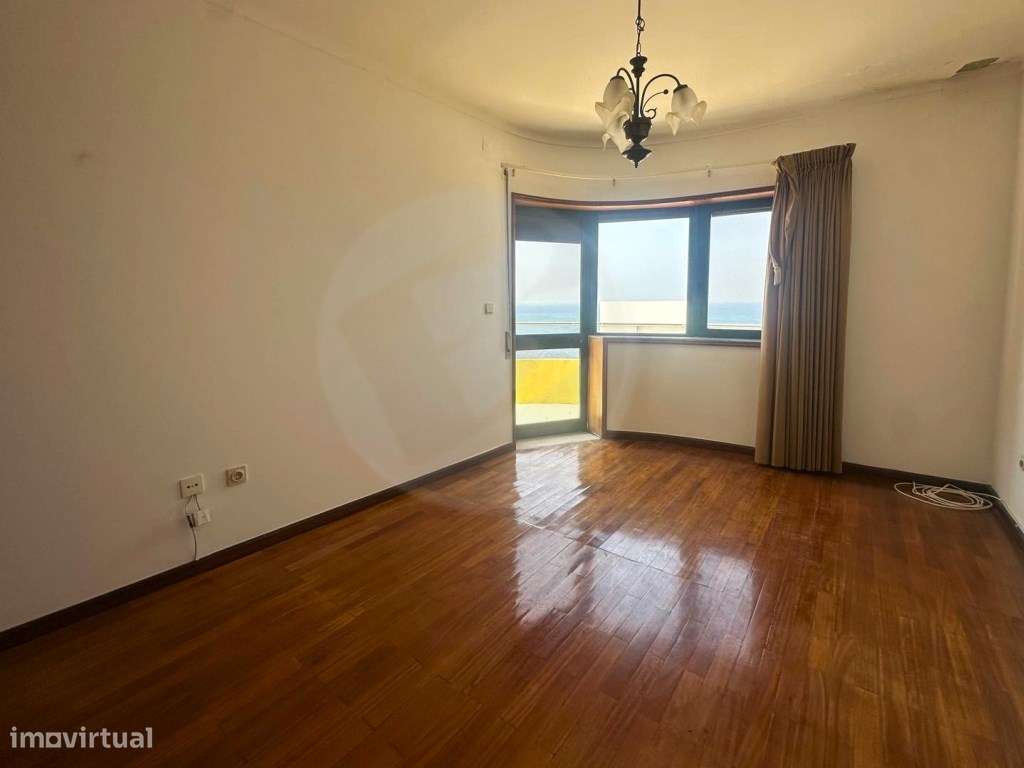 T4 Duplex c/ Terraço em 1ª Linha de Mar na Póvoa de Varzim - Grande imagem: 5/32