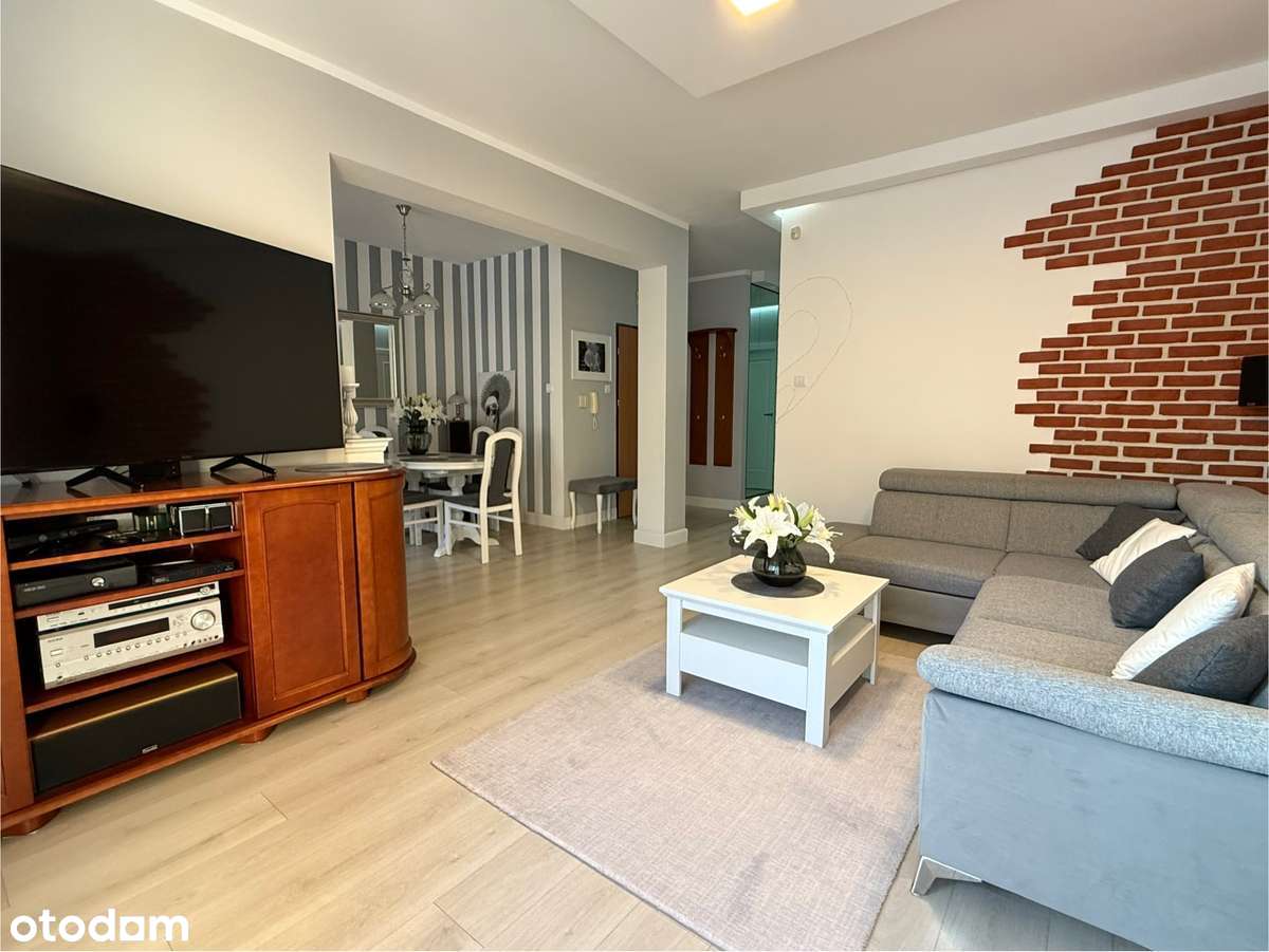 Mieszkanie w samym centrum Redy, 1 piętro, 5 min od SKM, piwnica !!!-8