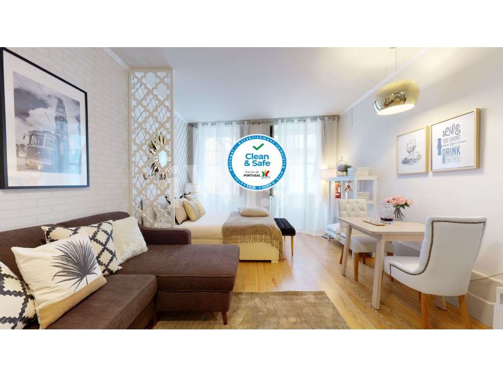 Investimento Seguro no Porto: Apartamento T0 Totalmente Mobilado - Grande imagem: 2/14