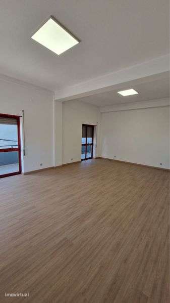 Arrenda-se escritório em Condeixa - Grande imagem: 5/11