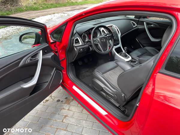 Opel Astra GTC 1.6 Turbo Edition - 10