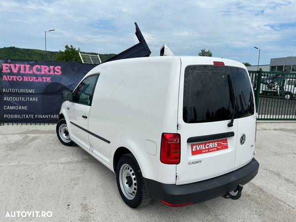 Volkswagen Caddy 2.0 TDI DSG - 2