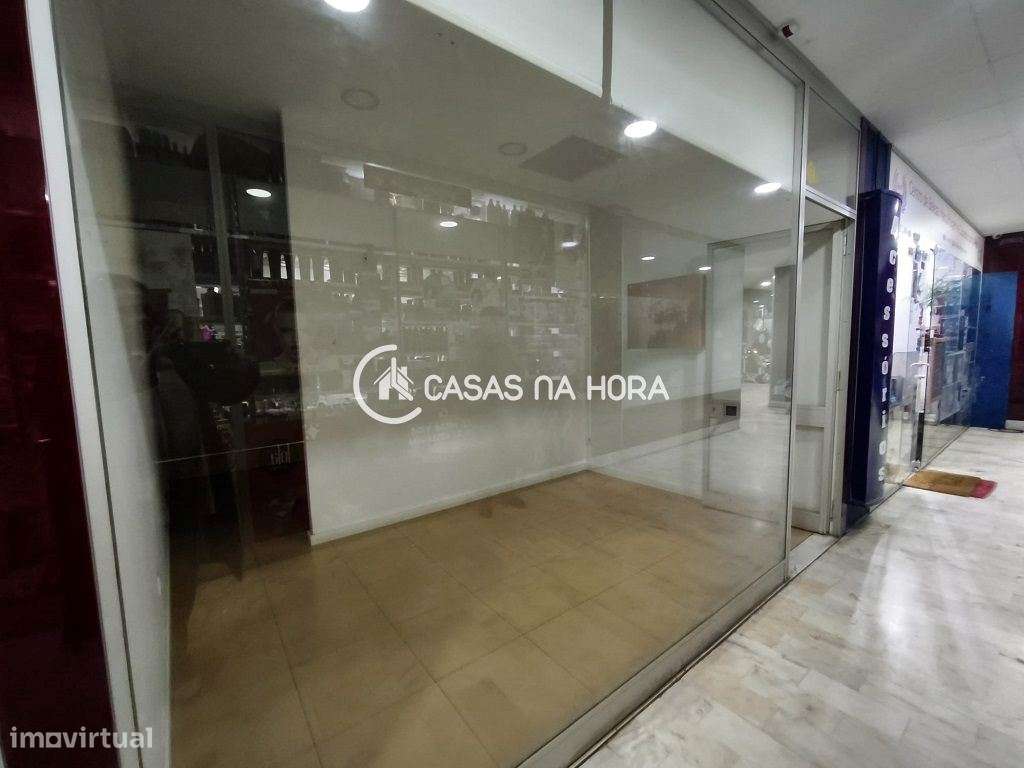 LOJA COMERCIAL  Centro Comercial Galáxia  Centro de Mem Martins / S... - Grande imagem: 4/18