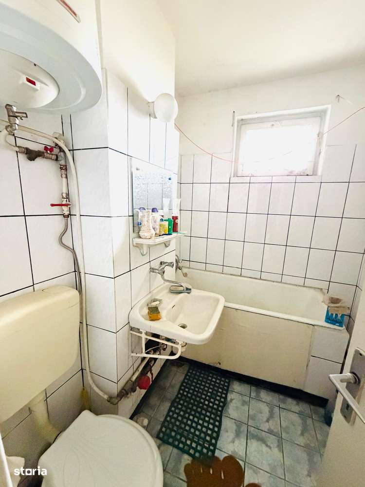 Apartament de vanzare, Str. Clujului, etaj 4, PRET: 33.000EURO-4