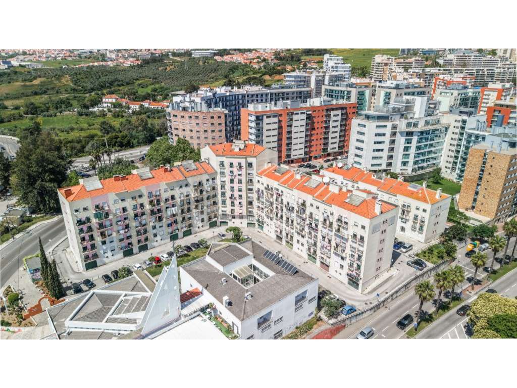 T3 remodelado com parqueamento e arrecadação - Entrada da Urbanizaç...-26