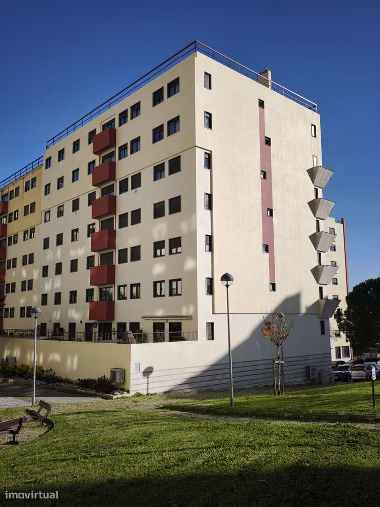 Apartamento T3 à venda na Rua Artur Bual, 12 - Grande imagem: 3/26