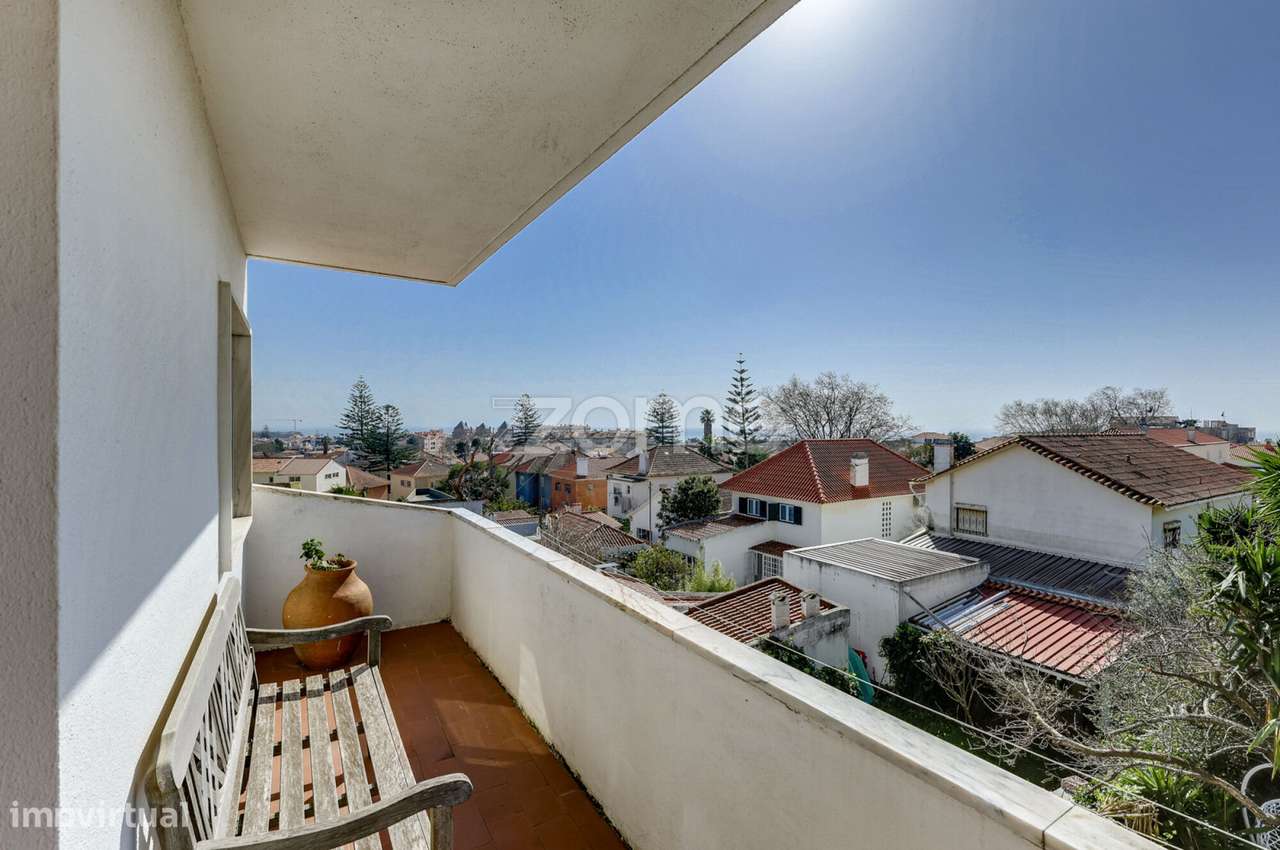 Apartamento T3 com vista mar na Parede-1